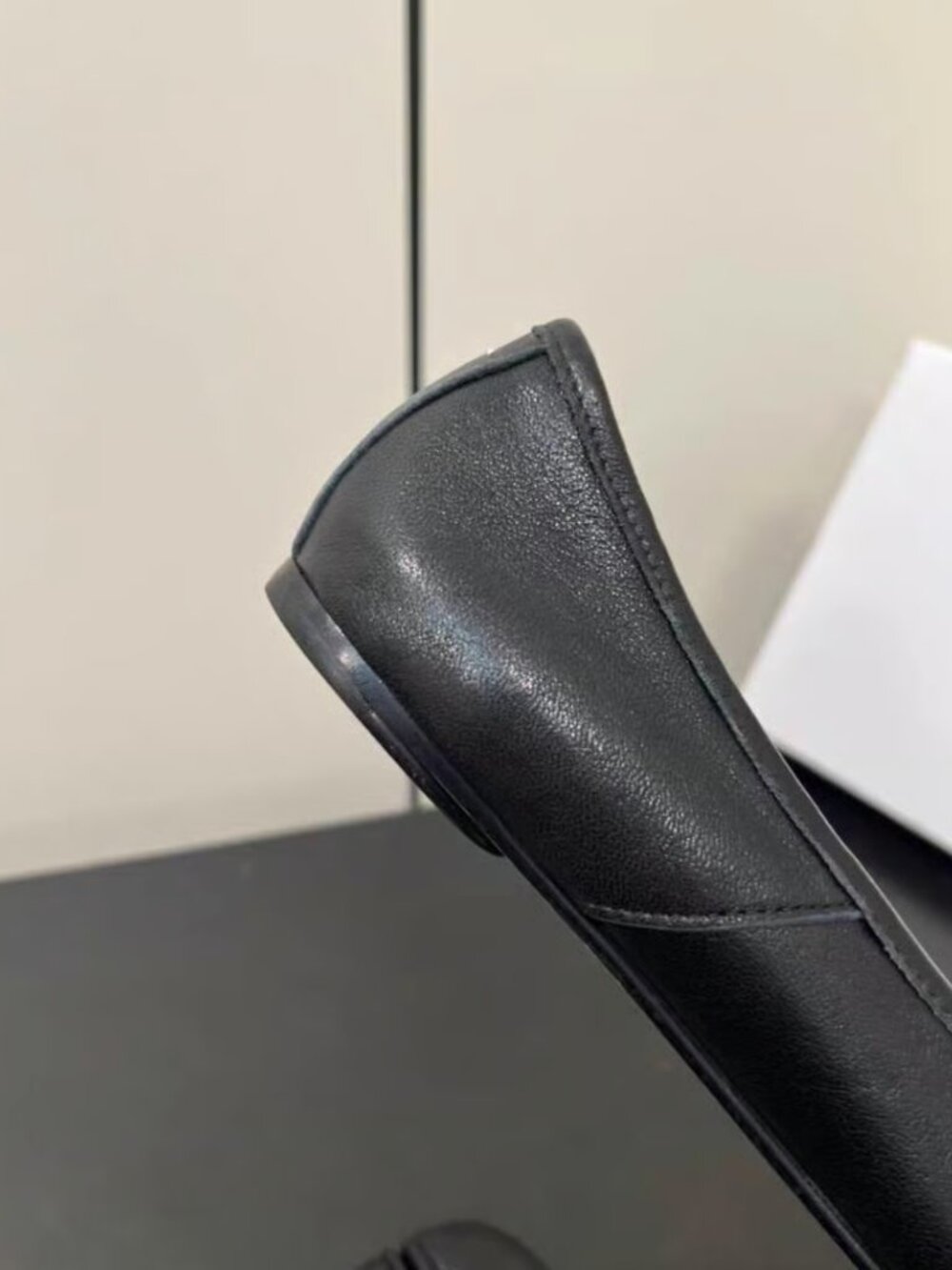 Maison Margiela Black Leather Tabi Loafers - With Original Box - Picture 8 of 9